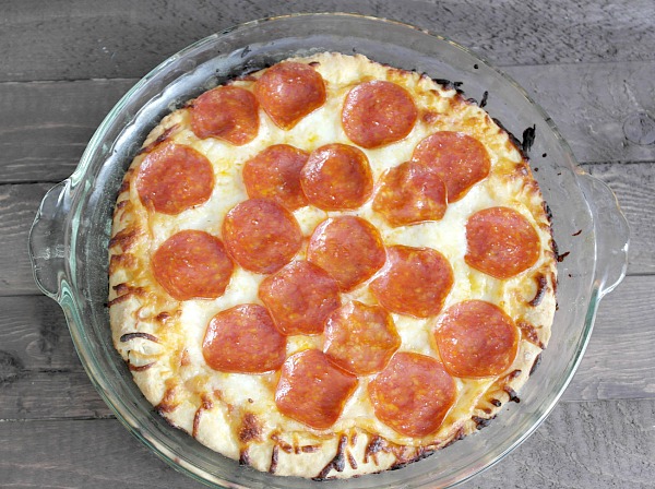 Easy 15 Minute Homemade Deep Dish Pizza